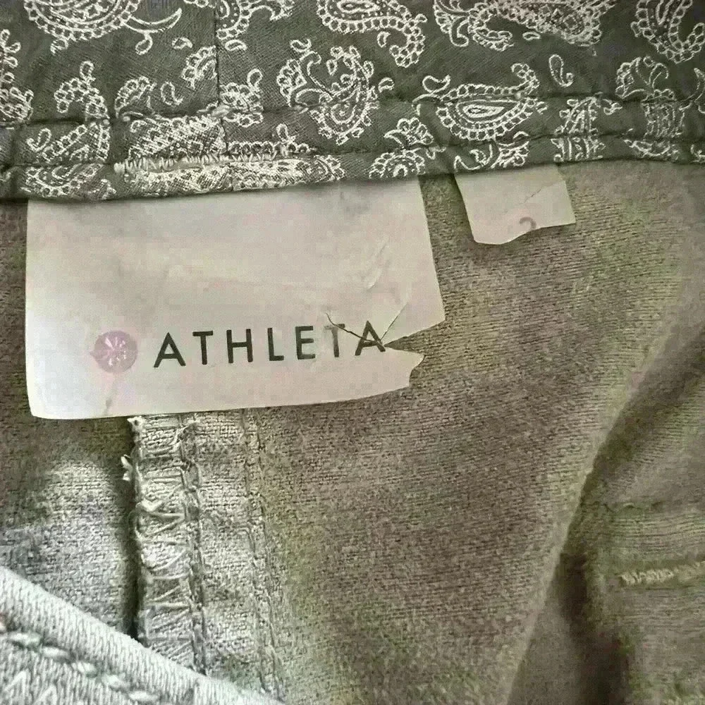 Athleta green mini skirt, size 2. EUC.